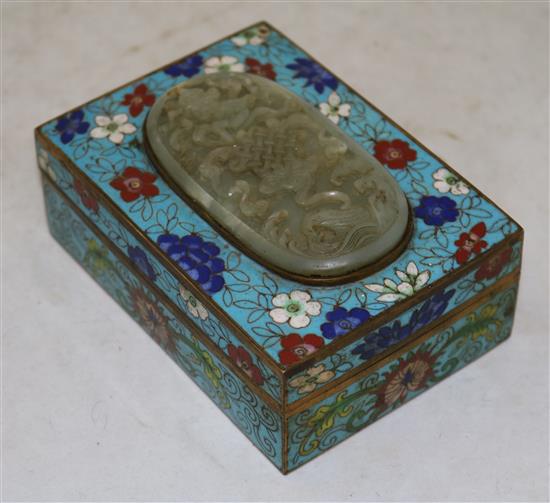 A Chinese cloisonne enamel box and cover, inset with a celadon jade plaque, 18th/19th century, 11.8cm